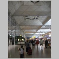 Norman Foster, Stansted Airport, photo by Alex Soojung-Kim Pang on flickr.jpg